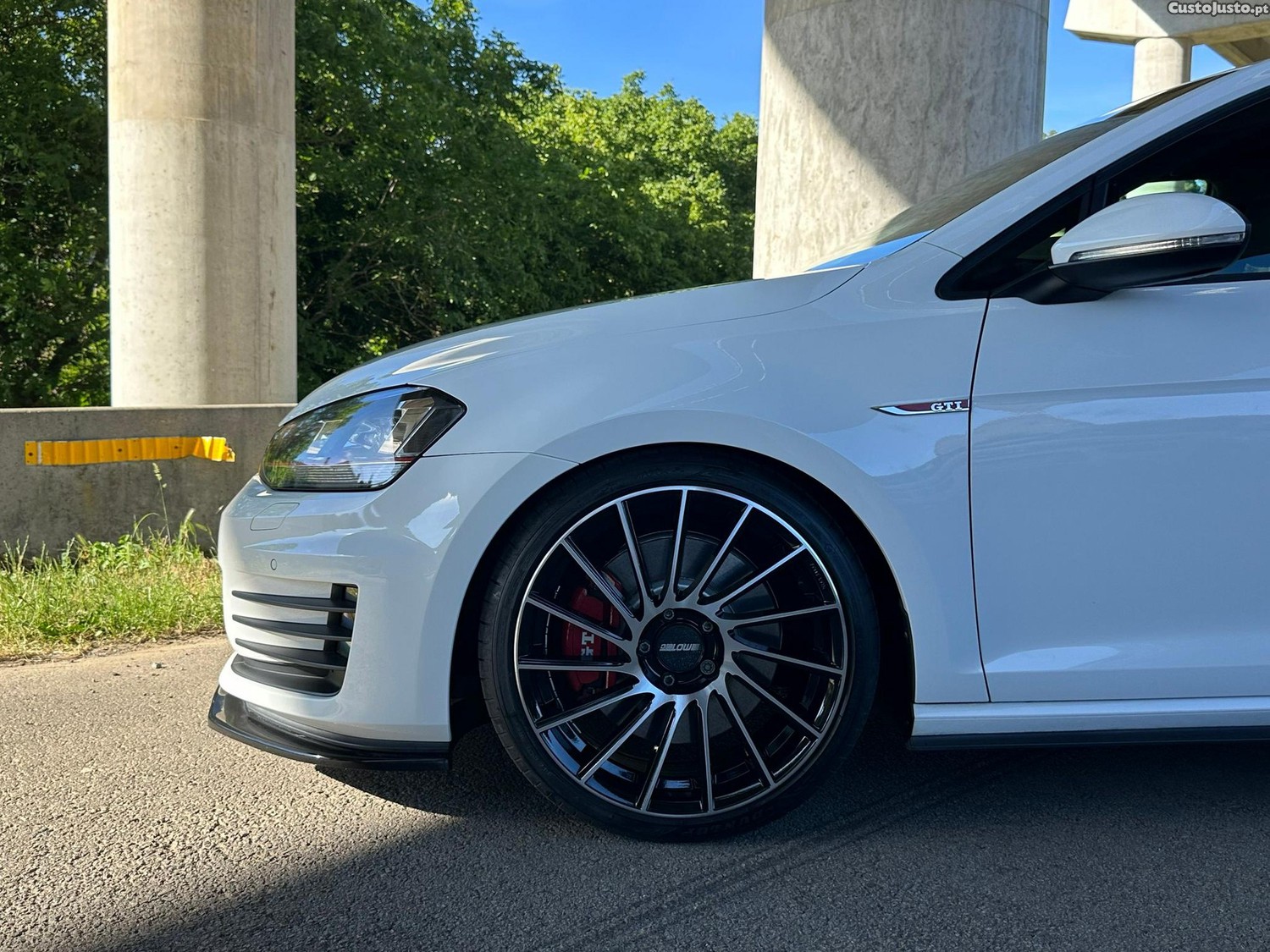 VW Golf 2.0 TSi GTi DSG Performance - 16 — photo 4