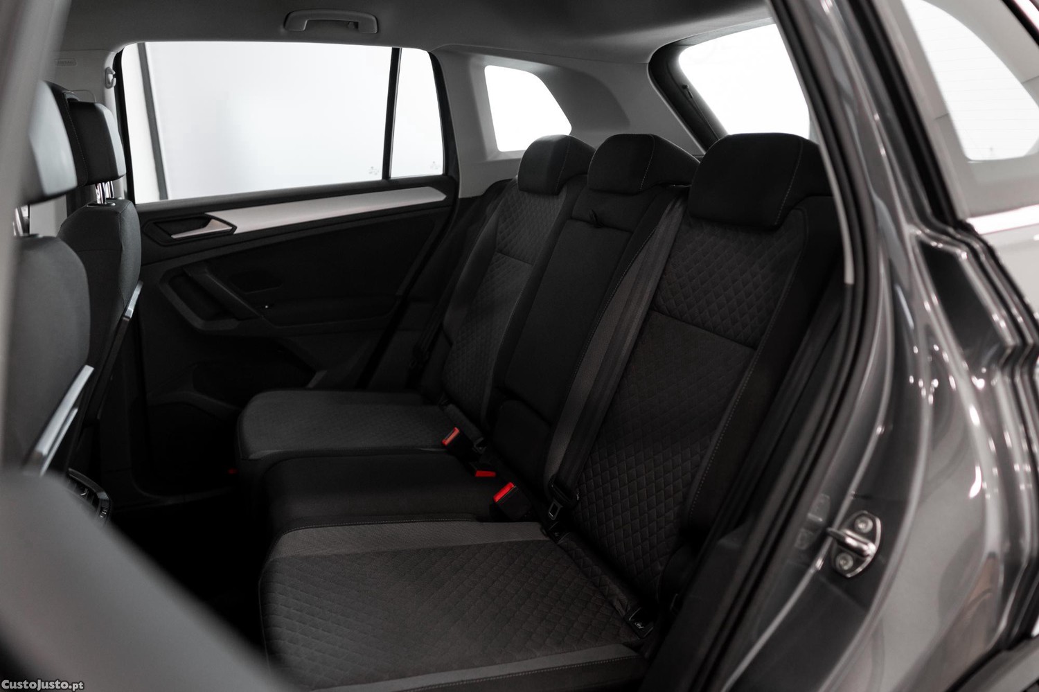 Volkswagen Tiguan TDI Confortline — fotografia 4
