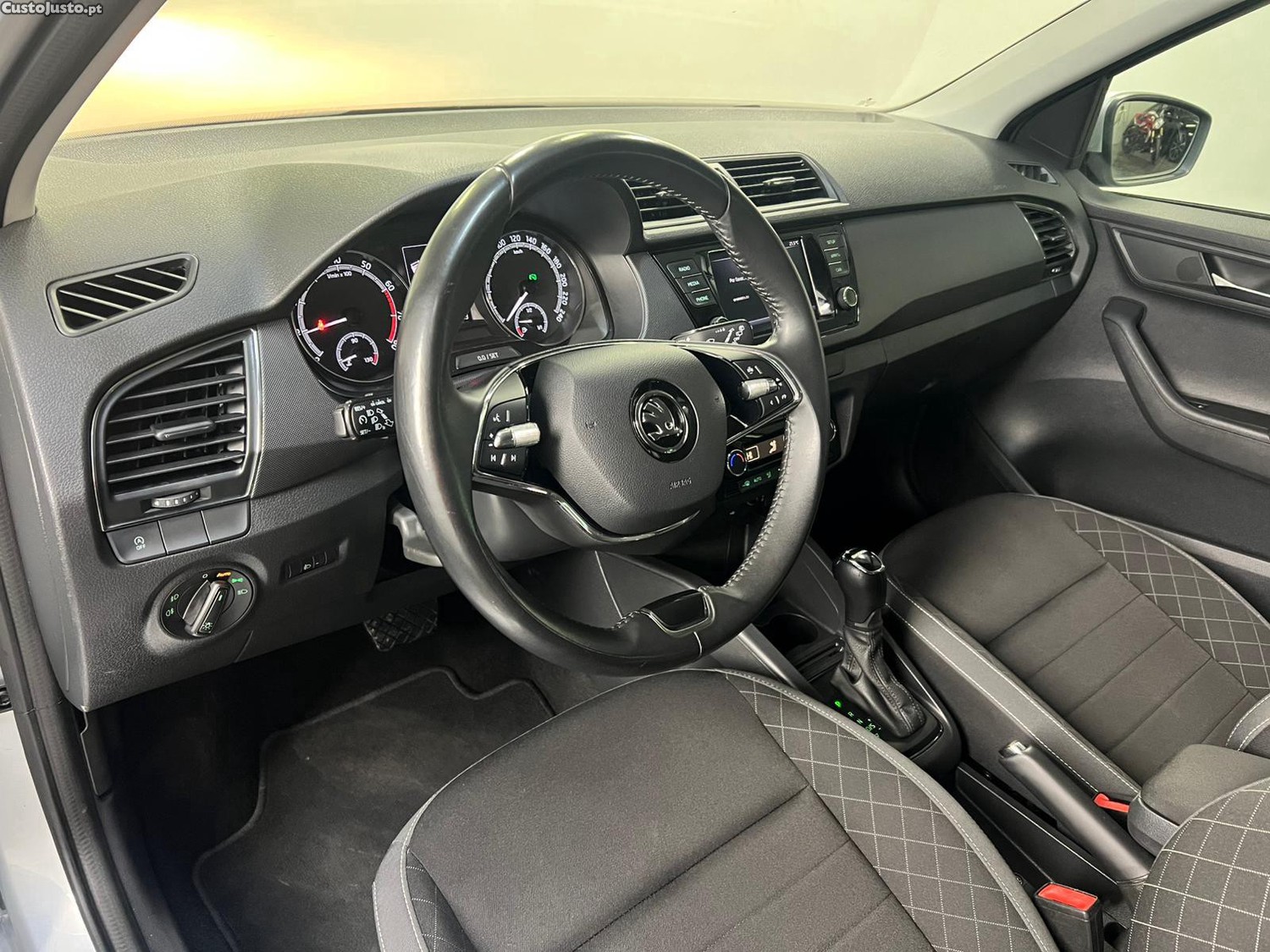 Skoda Fabia 1.0 TSI Style DSG - 22 — photo 5