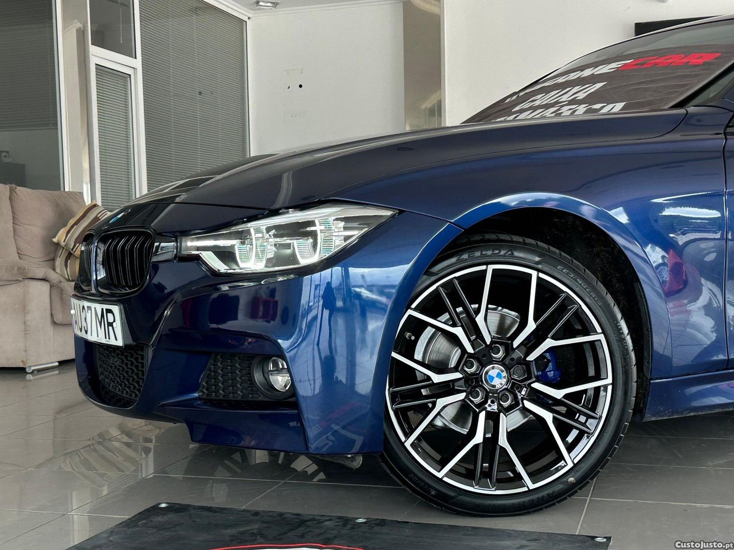 BMW 318 d Pack M Shadow Auto — fotografia 28