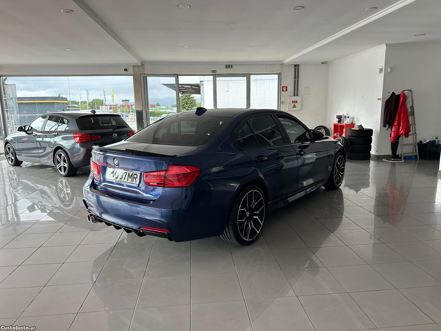BMW 318 d Pack M Shadow Auto — fotografia 16