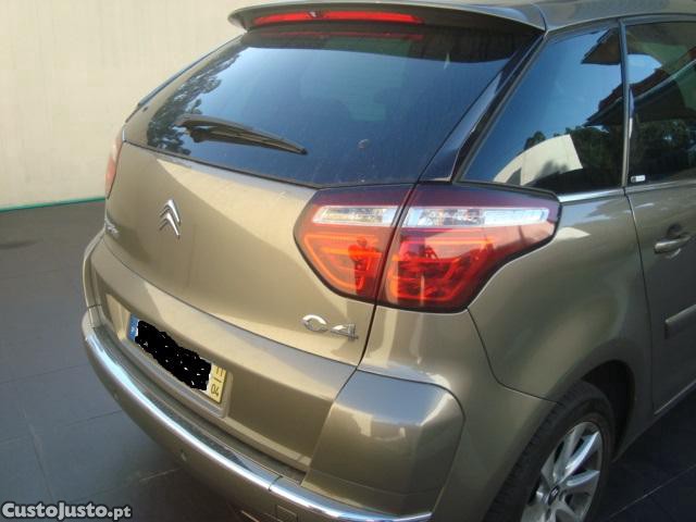 Citroën C4 Picasso 1.6 110 CV — fotografia 10