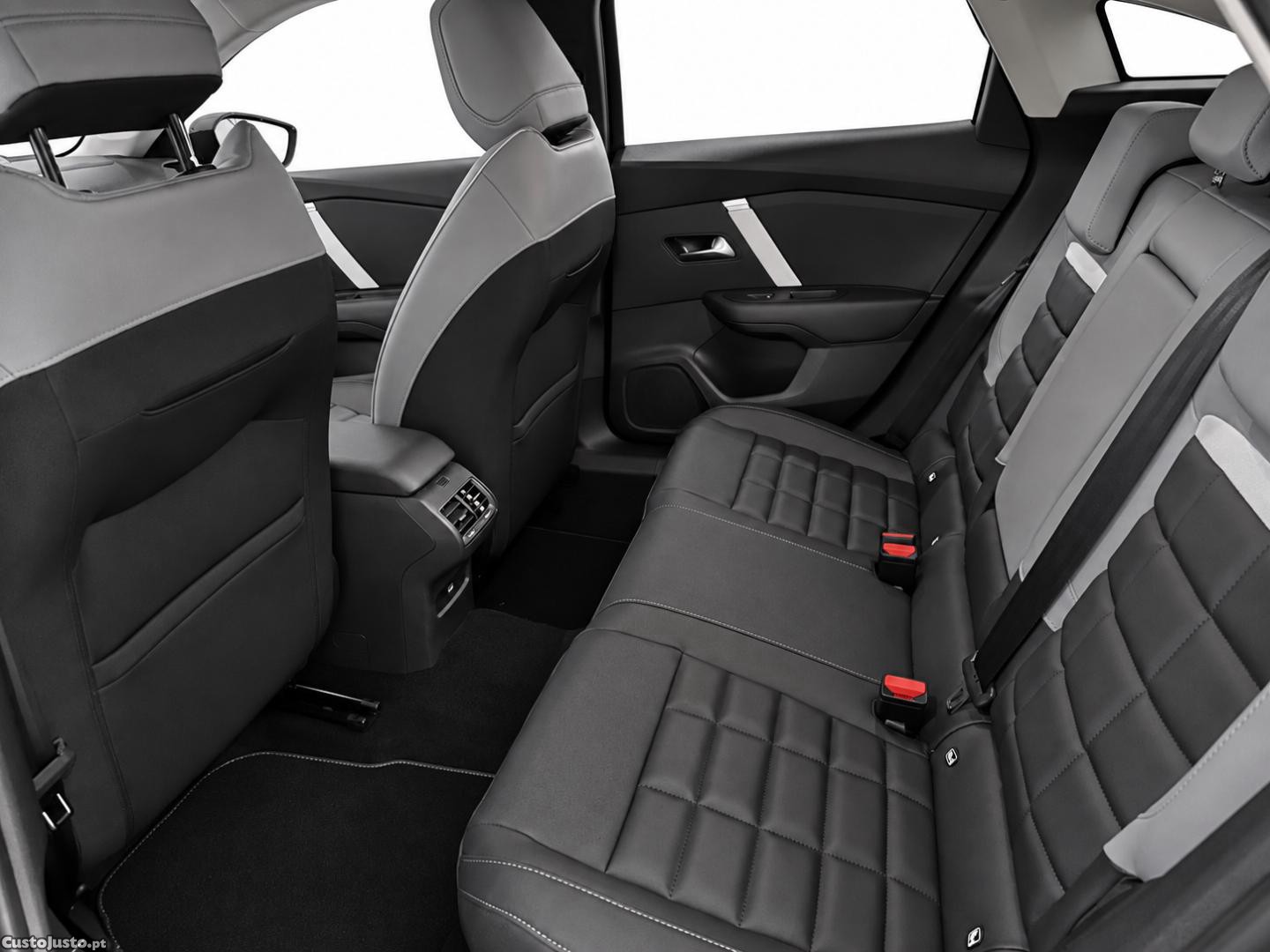 Citroën C4 1.2 HYBRID 145CV E-DSC6 (AUTO) - 25 — photo 4