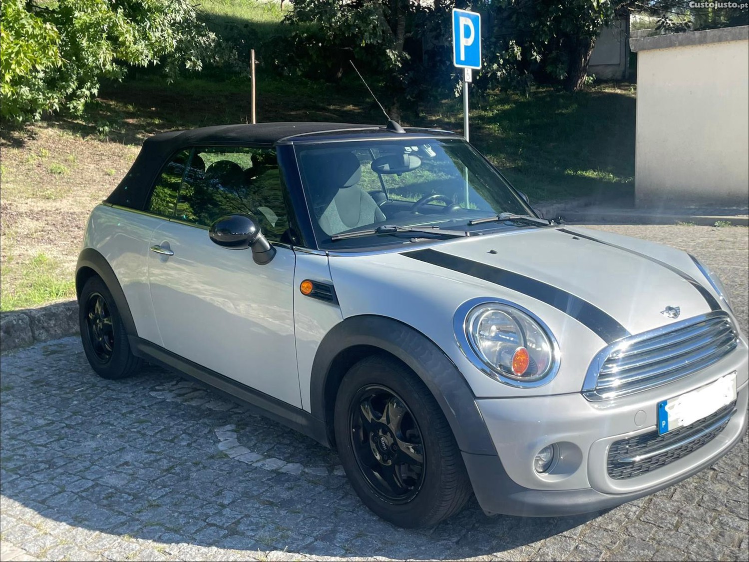 MINI Cooper D Cabrio — fotografia 2