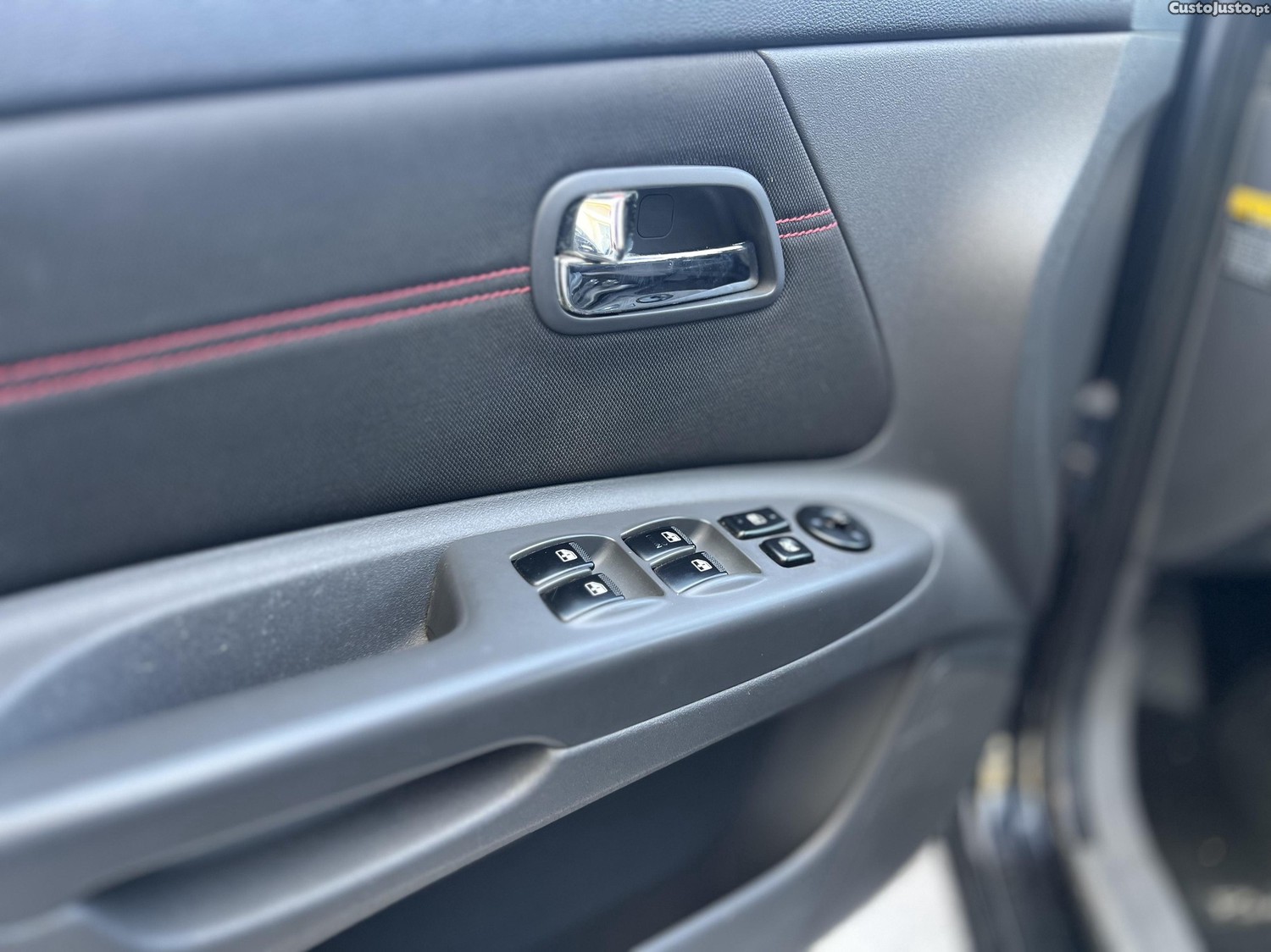 Kia Rio 1.5 crdiSport — fotografia 8