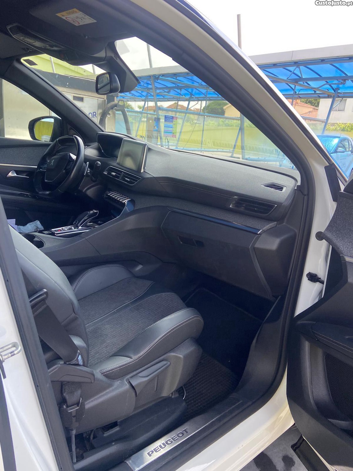 Peugeot 3008 GTLINE — fotografia 3