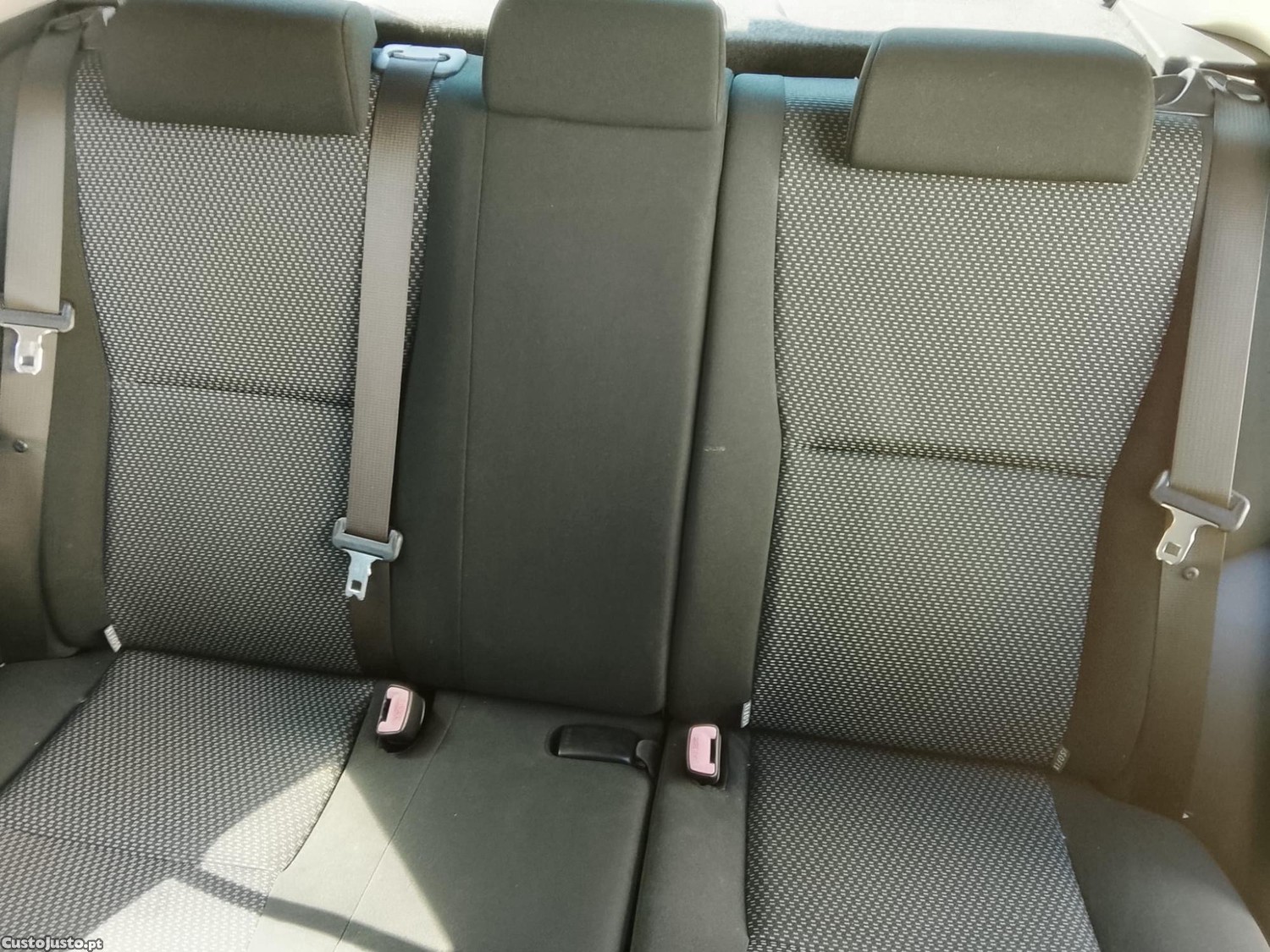 Toyota Auris 1.4 Gasolina-Literalmente Impecável IPO 10/2027 — fotografia 9