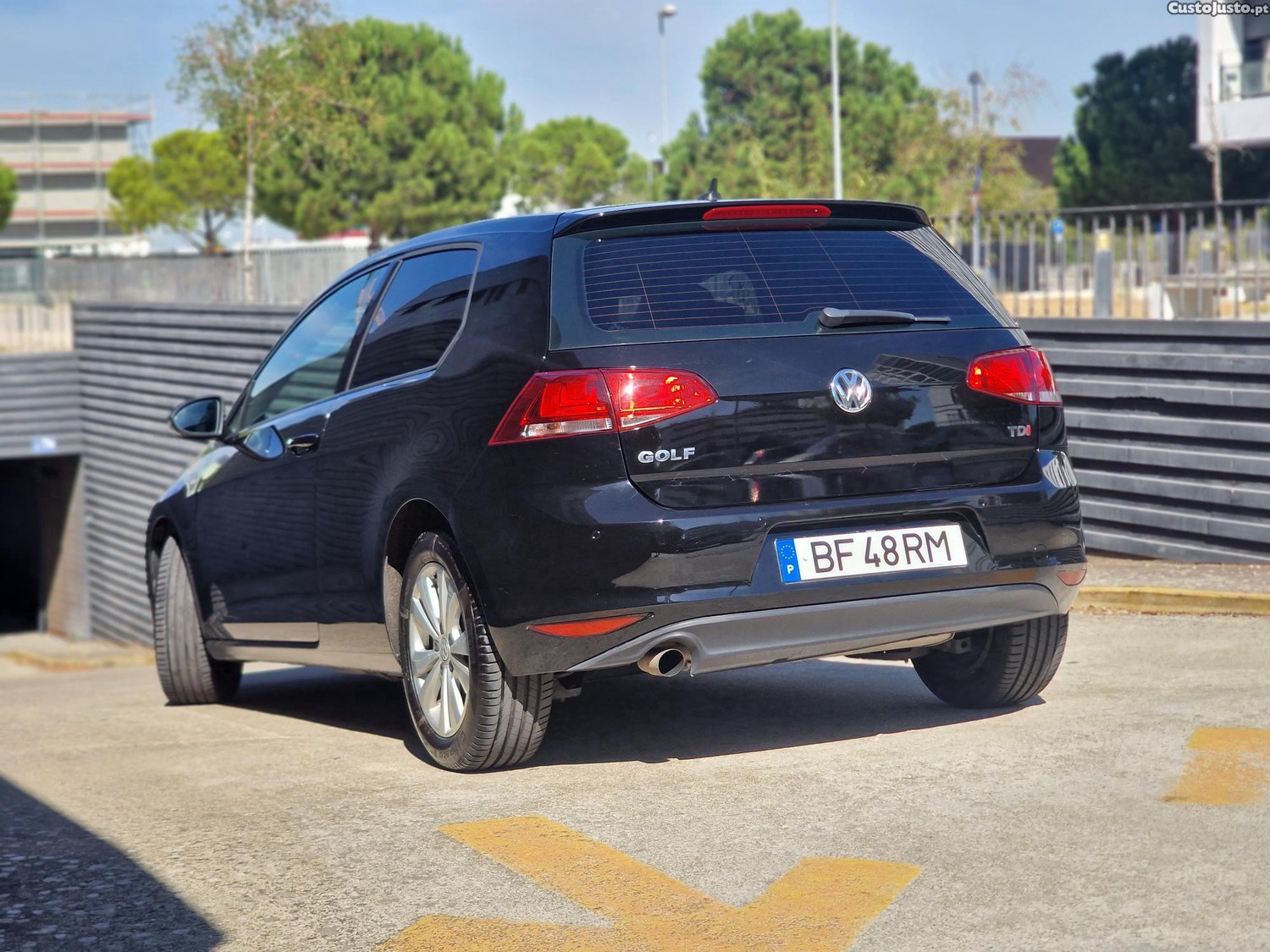 Volkswagen Golf 1.6 Tdi DSG — fotografia 13