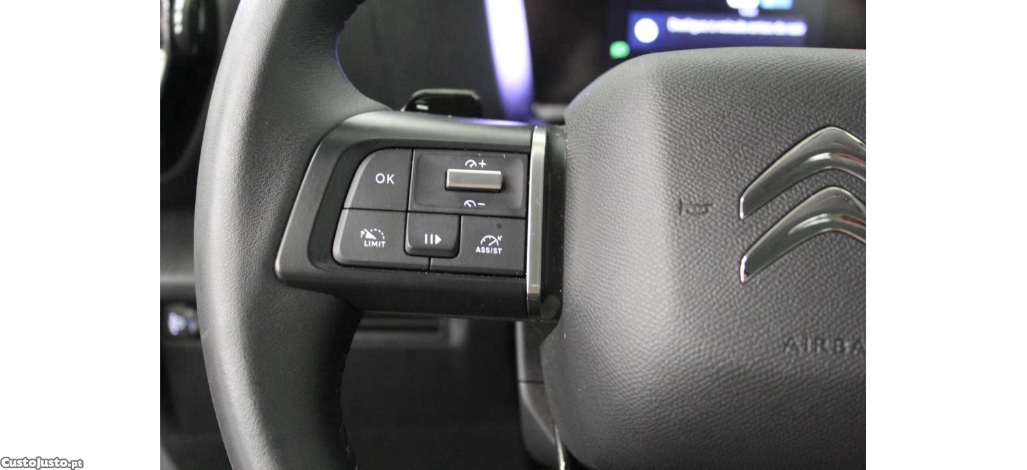 Citroën C4 PureTech Plus 1.2 130cv EAT8 — fotografia 13
