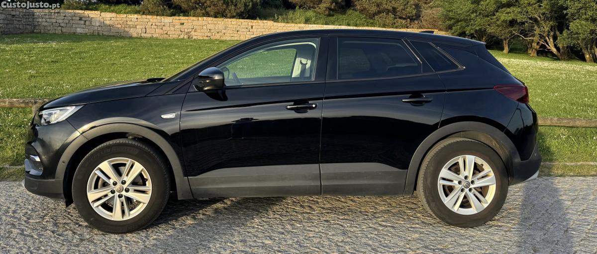 Opel Grandland X 1.2 Innovation AT — fotografia 5