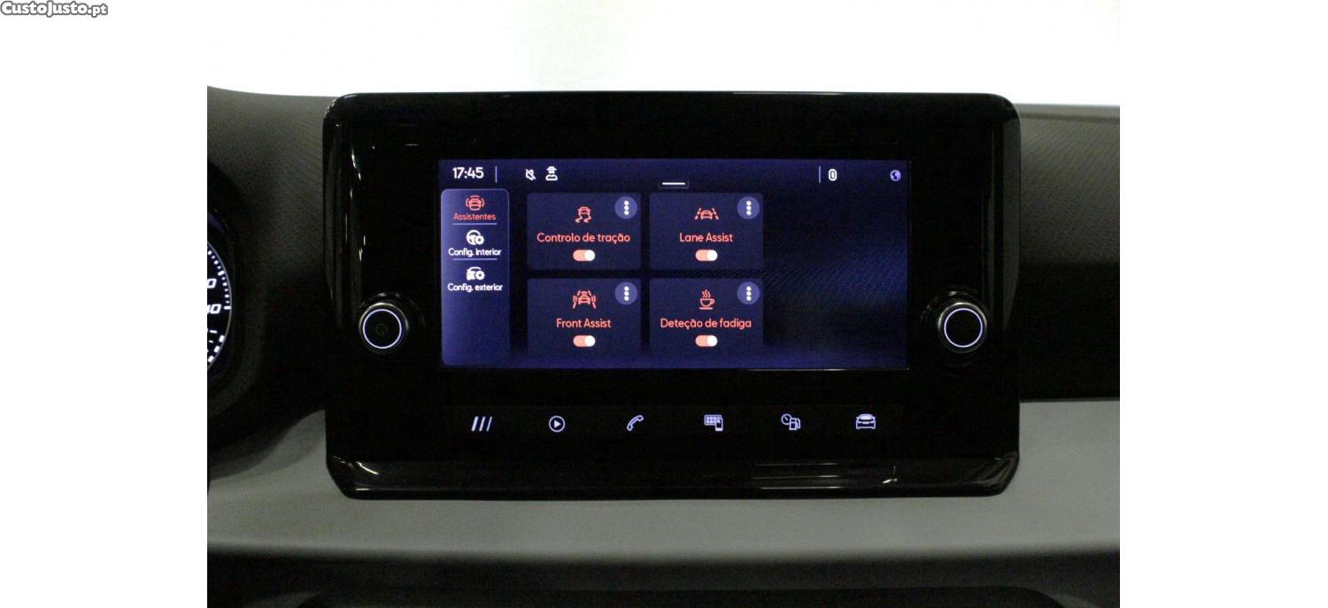 SEAT Arona 1.0 TSI Style 95cv — fotografia 8