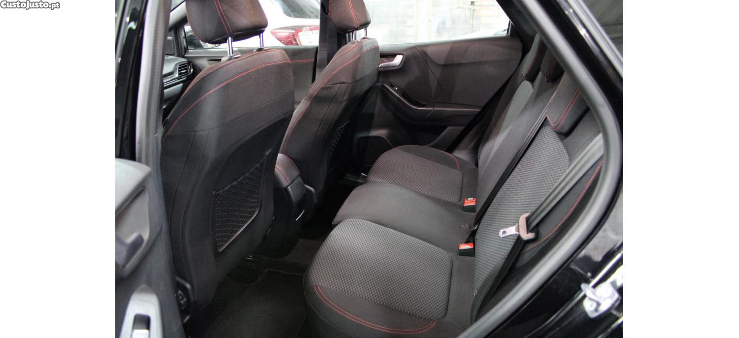 Ford Puma 1.0 EcoBoost MHEV ST-Line X Vivid Ruby Edition — fotografia 24