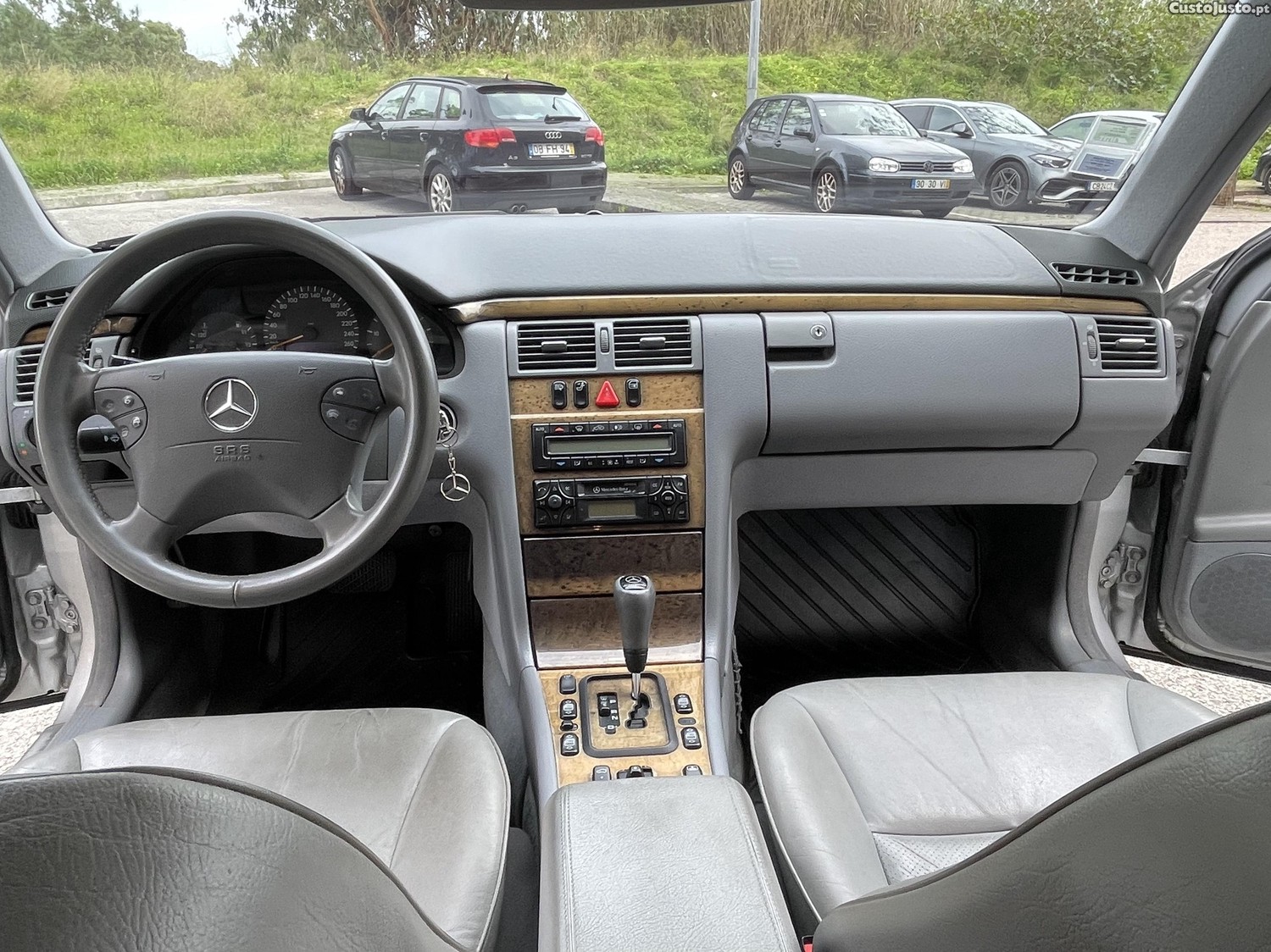 Mercedes-Benz E 320 CDI ADVANTGARDE - NACIONAL (225.000 KM!) — fotografia 5