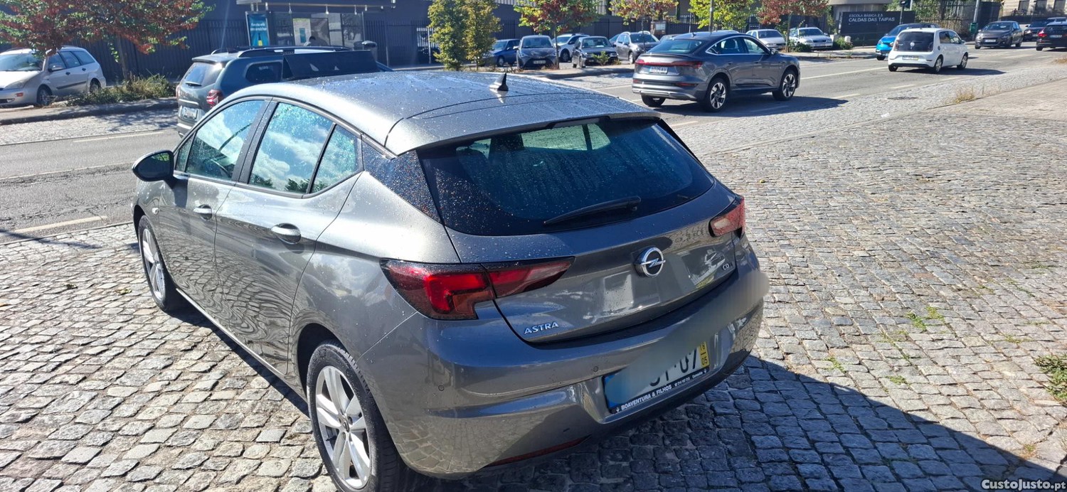 Opel Astra 1600CDTI 130CV — photo 5