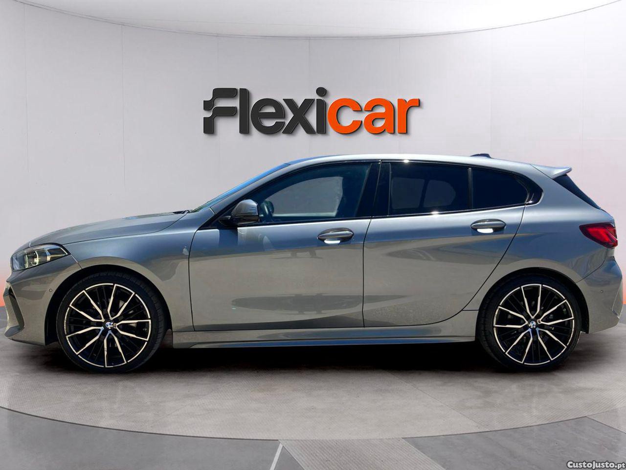 BMW 118 i Pack Desportivo M Auto — fotografia 18