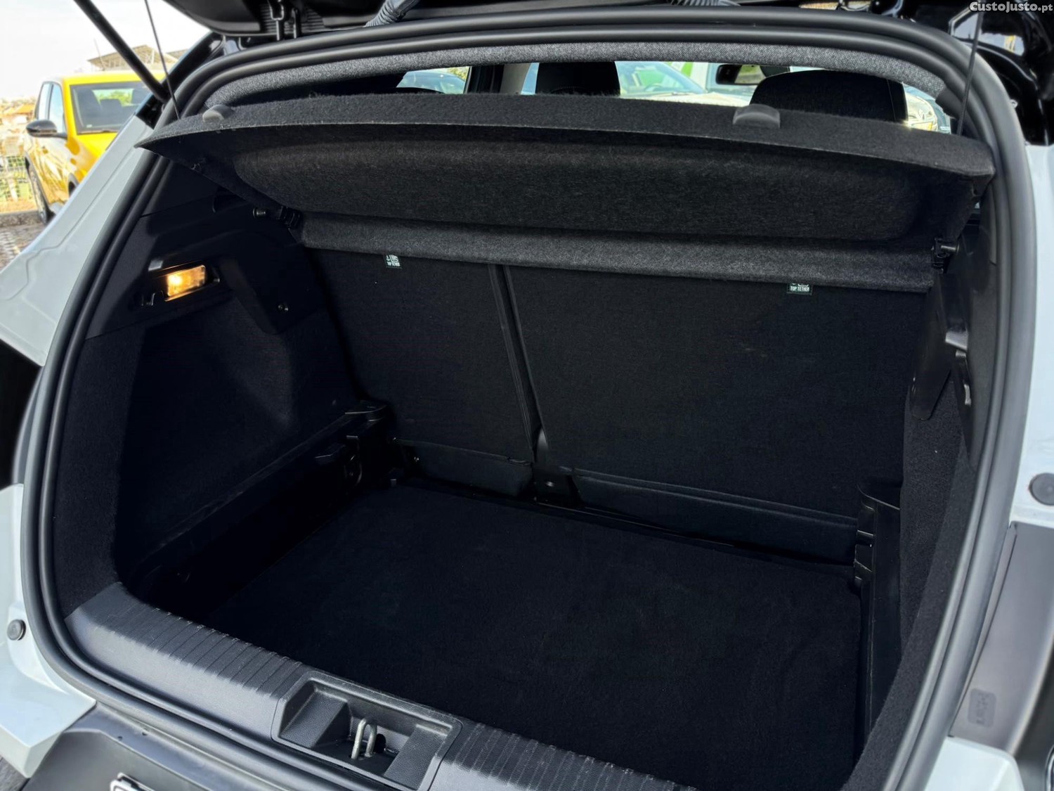 Renault Captur 1.0 TCe Techno — fotografia 10