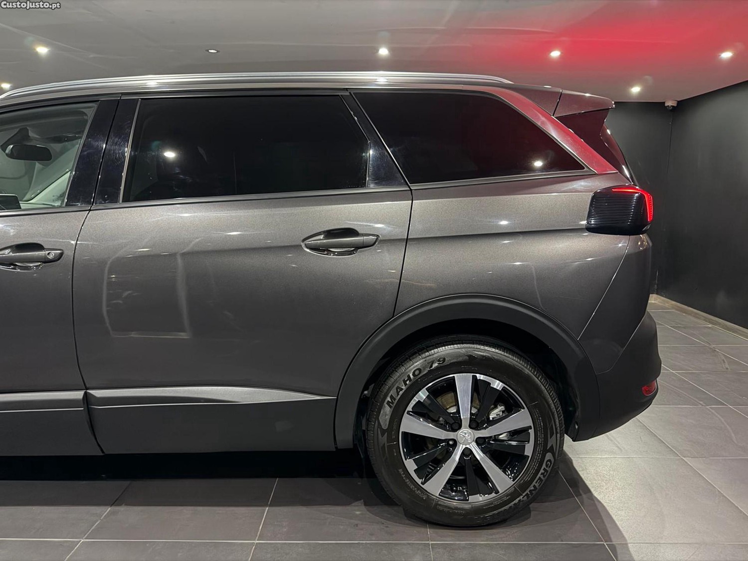 Peugeot 5008 1.5 BlueHDi Allure - 19 foto 5