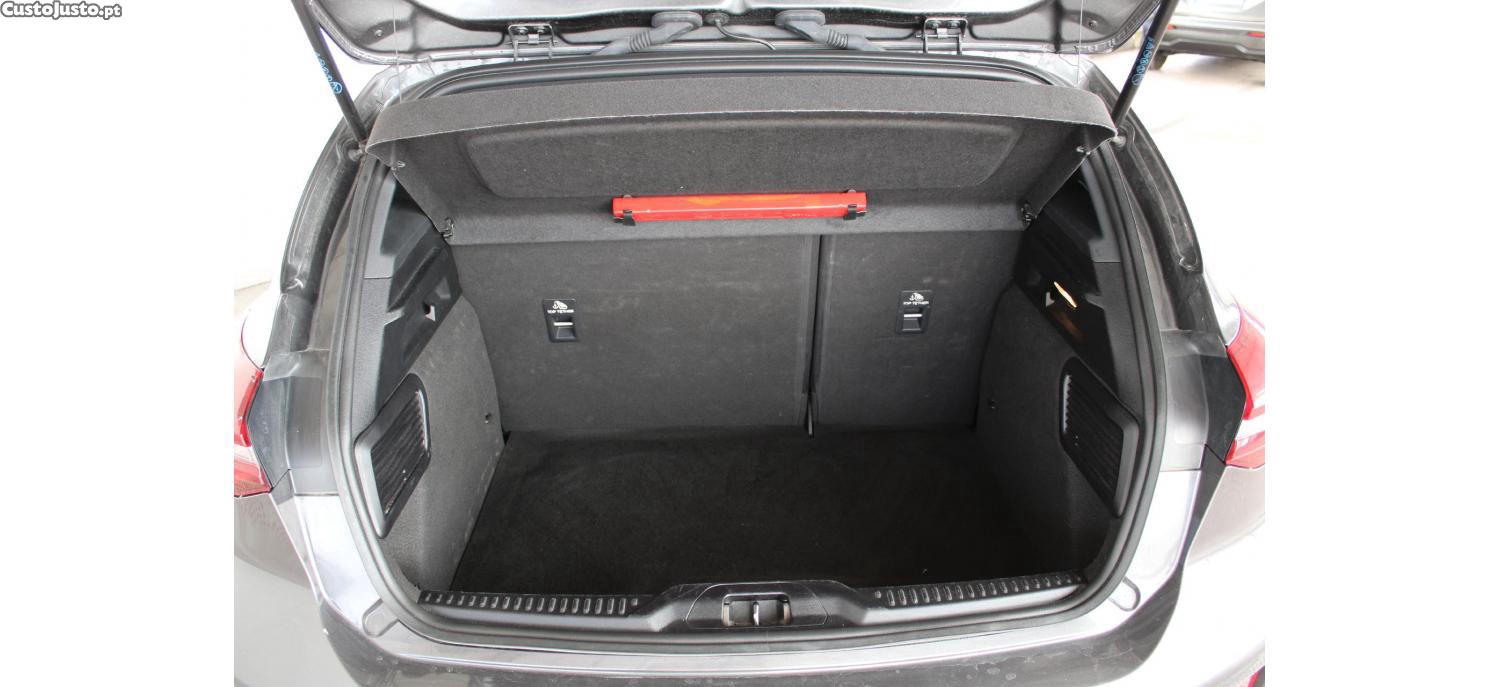 Ford Focus St Line — fotografia 2