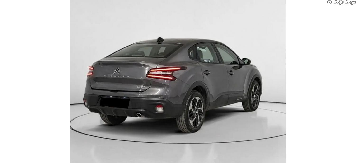 Citroën C4 PureTech Plus 1.2 130cv EAT8 — fotografia 17