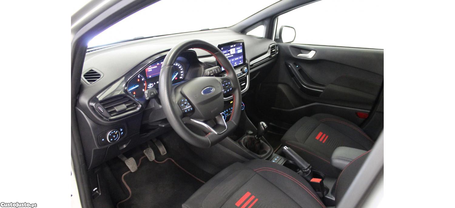 Ford Fiesta St Line X Hybrid 1.0Ecoboost 125cv — fotografia 15