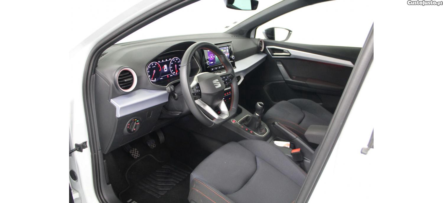 SEAT Ibiza 1.0 TSI FR 95cv — fotografia 16
