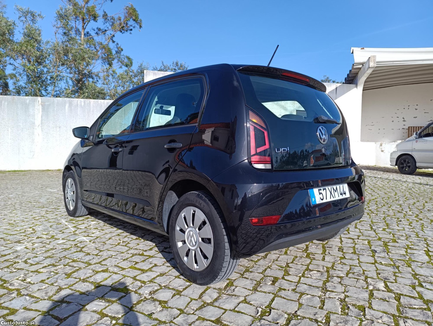 VW Up! 1.0 Move — photo 4