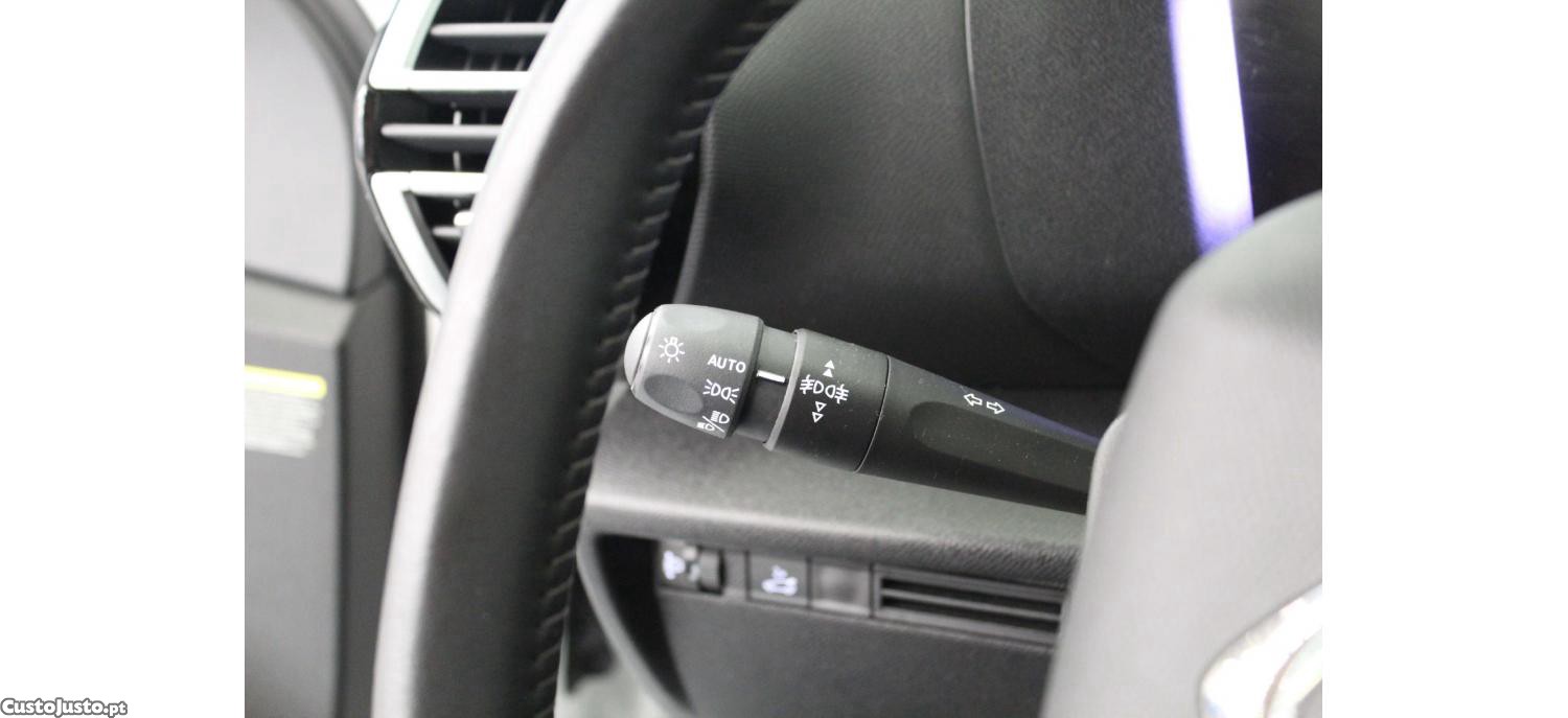 Citroën C4 PureTech Plus 1.2 130cv EAT8 — fotografia 12