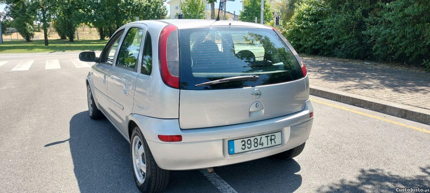 Opel Corsa 1.2 — photo 3