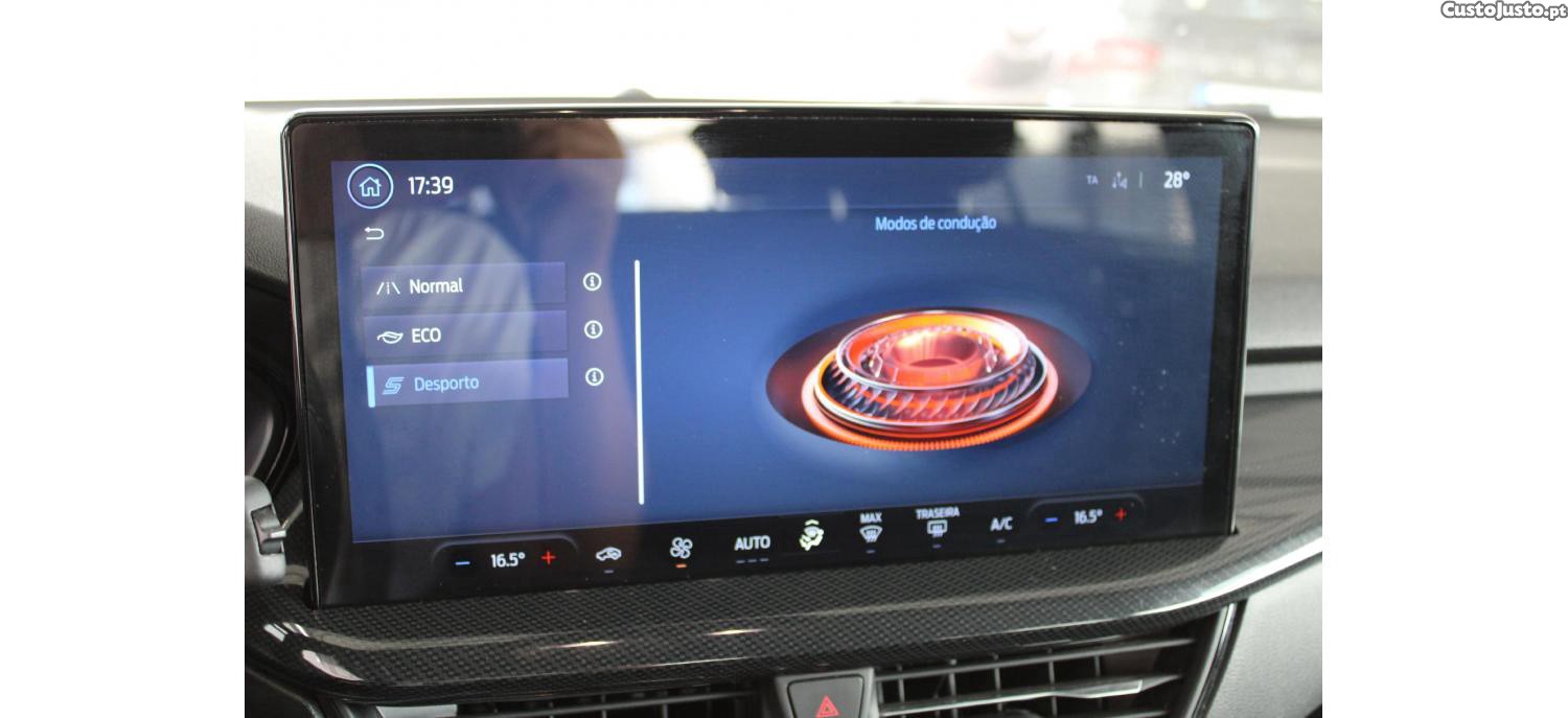 Ford Focus 1.0 EcoBoost MHEV ST-Line X — fotografia 14