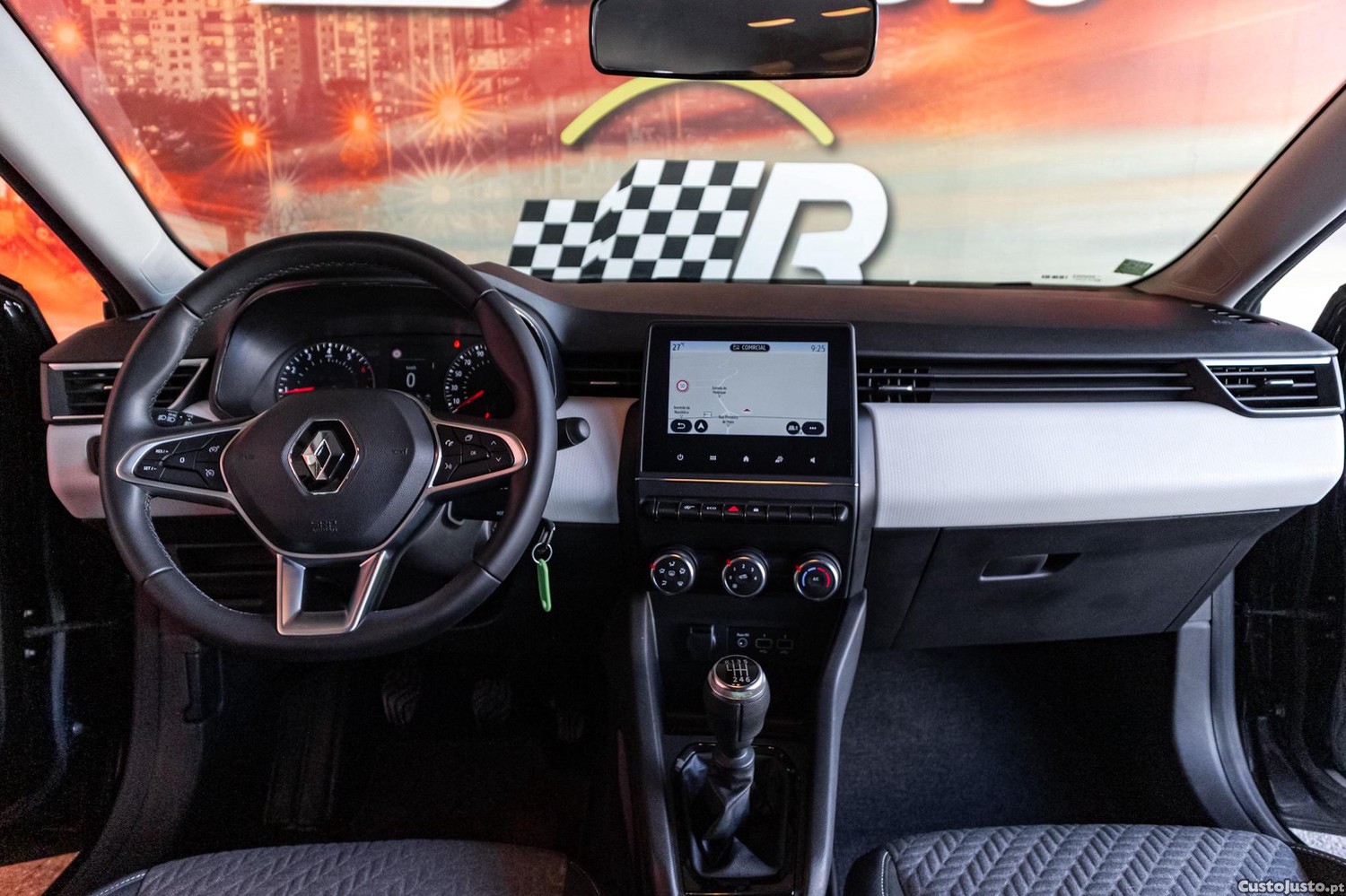 Renault Clio 1.0 TCE Limited Bi-Fuel — fotografia 14