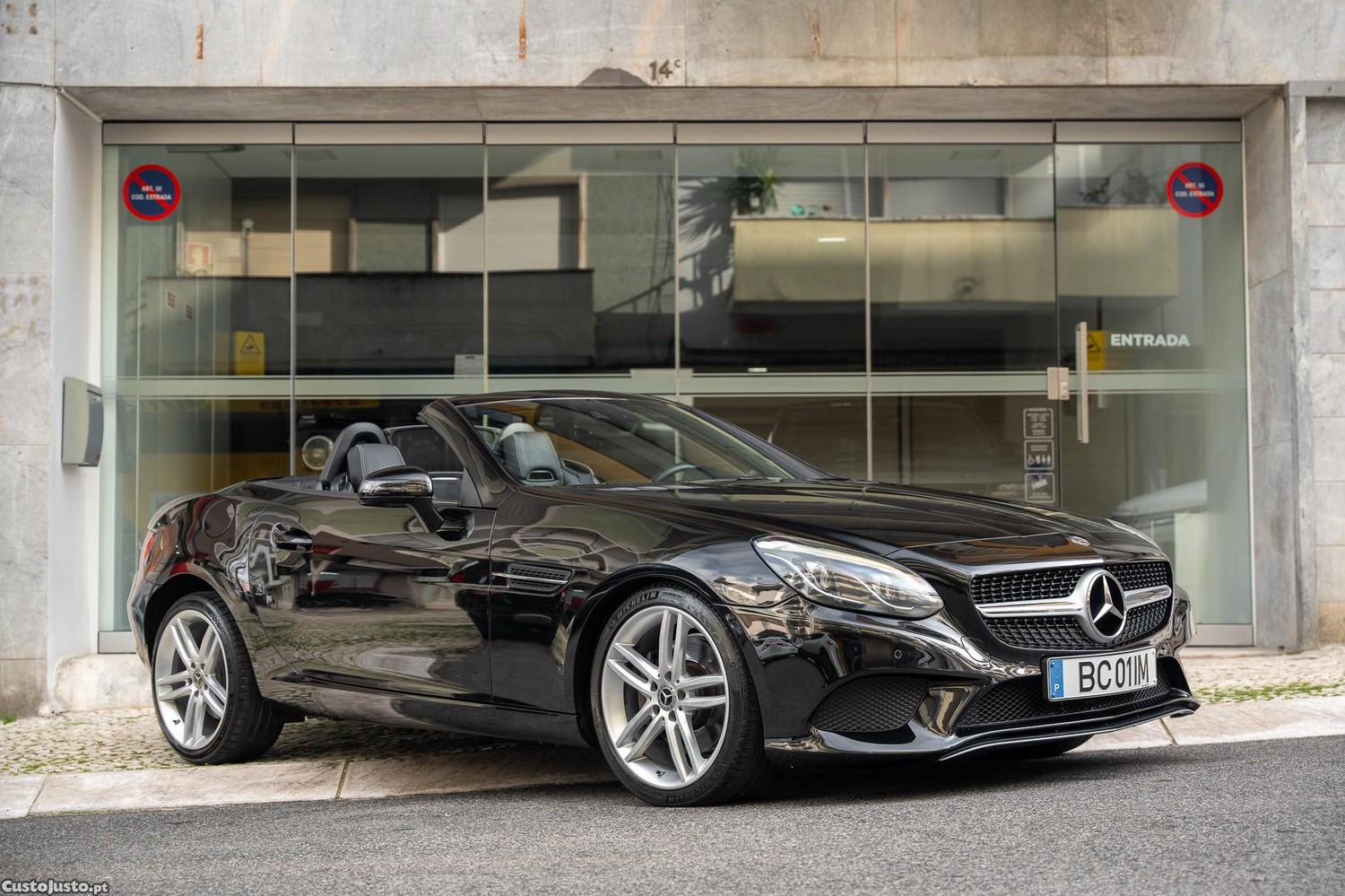 Mercedes-Benz SLC 250 d — fotografia 23