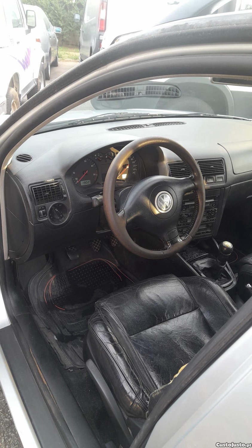 VW Golf 1.9 tdi 130cv — photo 2
