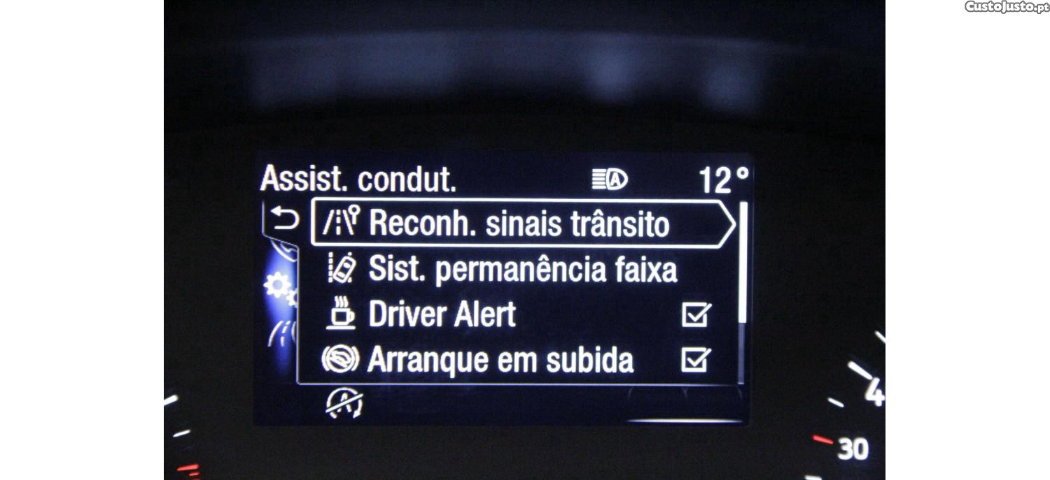 Ford Fiesta St Line X Hybrid 1.0Ecoboost 125cv — fotografia 8