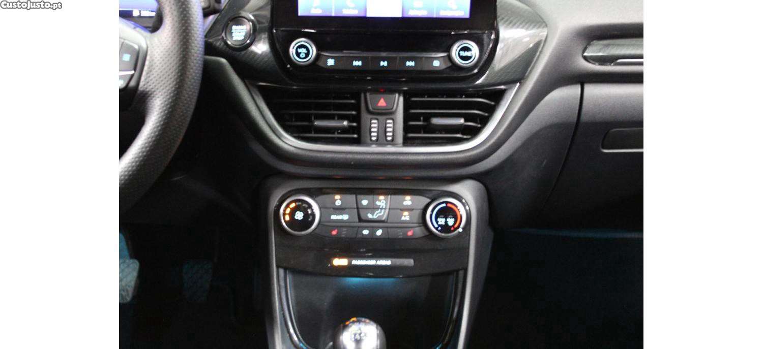 Ford Puma 1.0 EcoBoost MHEV ST-Line X Vivid Ruby Edition — fotografia 11