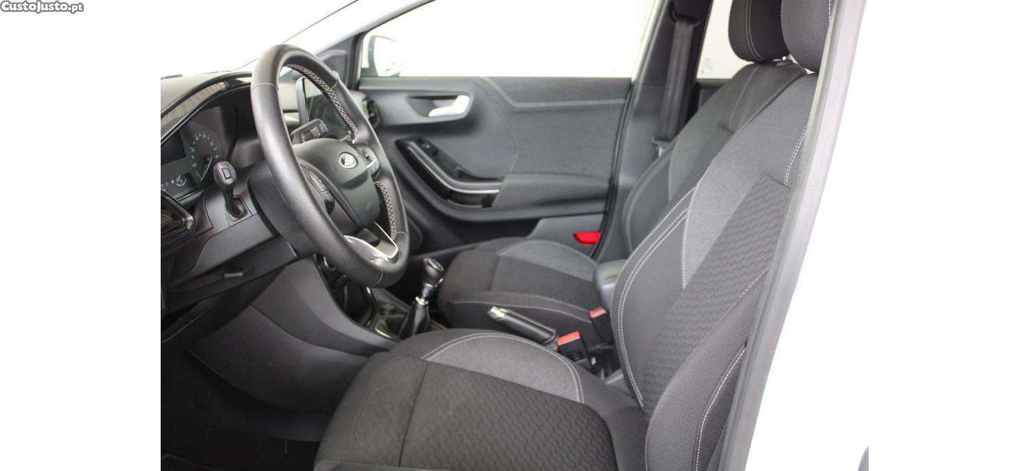 Ford Puma 1.0 EcoBoost MHEV Titanium — fotografia 21