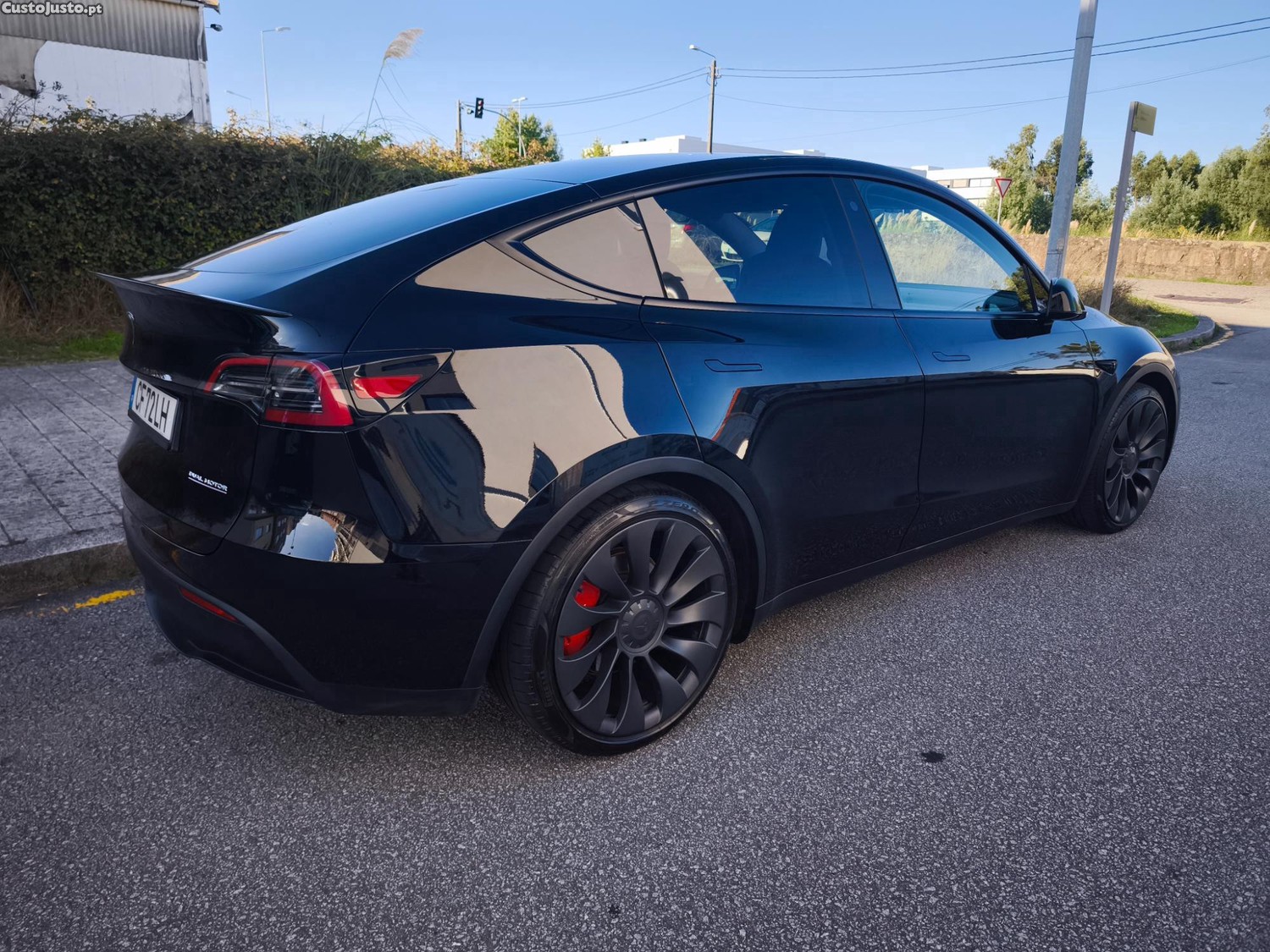 Tesla Model Y Performance — fotografia 7