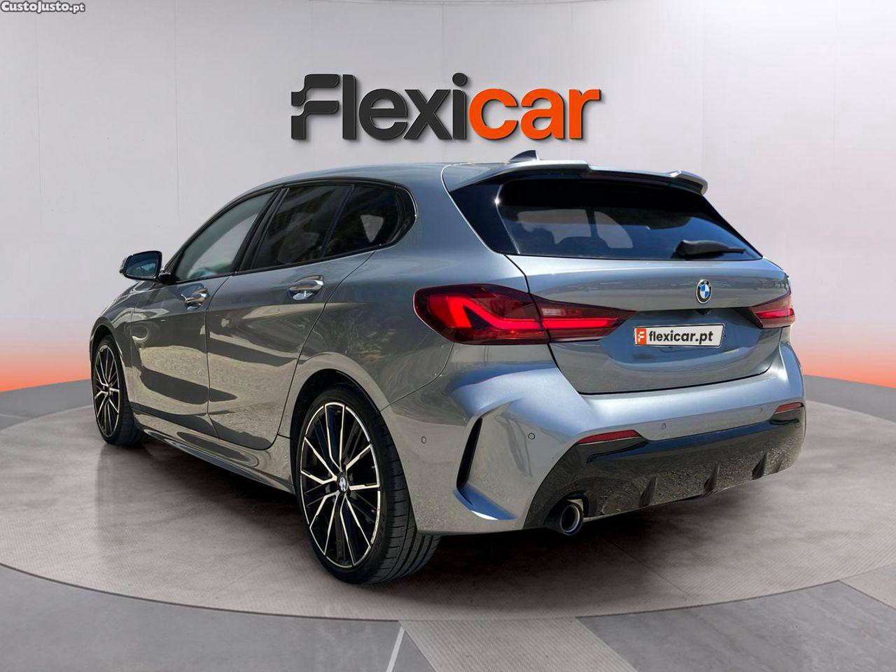 BMW 118 i Pack Desportivo M Auto — fotografia 17