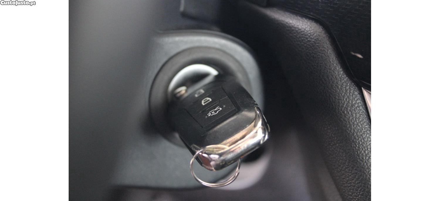 Ford Puma 1.0 EcoBoost MHEV Titanium — fotografia 11