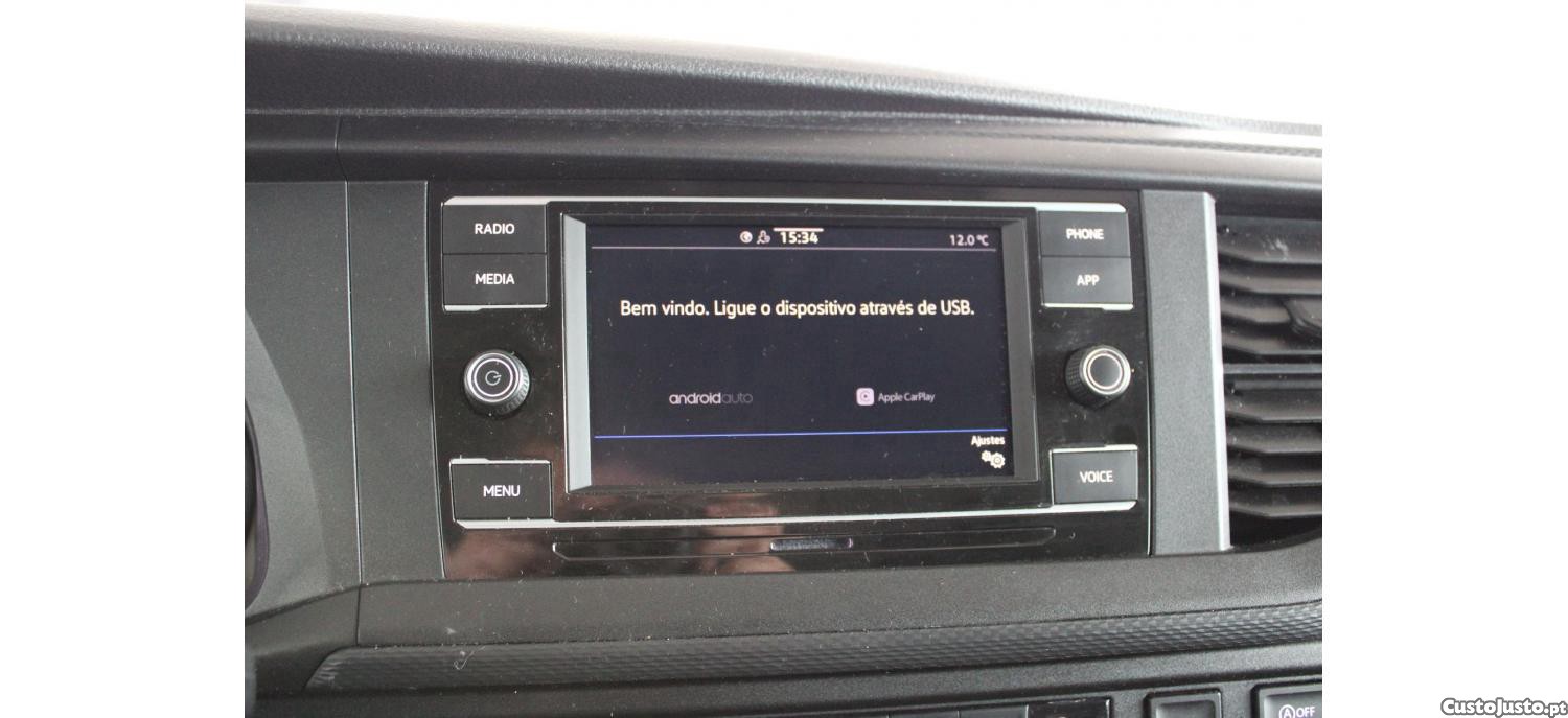 Volkswagen Caravelle Comfortline 2.0 TDI 150cv — fotografia 13