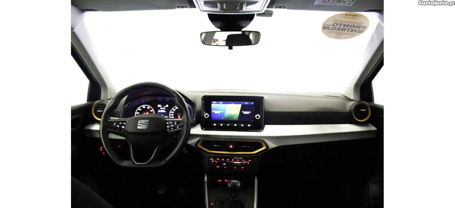 SEAT Arona 1.0 TSI Style 95cv — fotografia 12