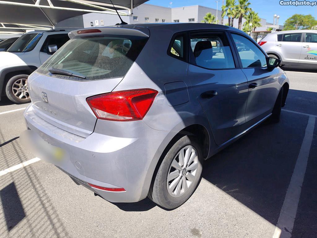 Seat Ibiza 1.6 TDI Reference — photo 4