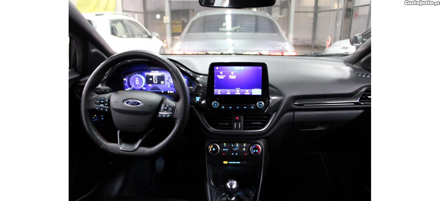 Ford Puma 1.0 EcoBoost MHEV ST-Line X Vivid Ruby Edition — fotografia 21