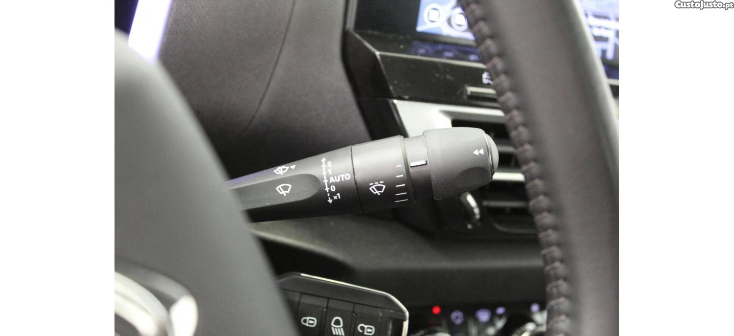 Citroën C4 PureTech Plus 1.2 130cv EAT8 — fotografia 11