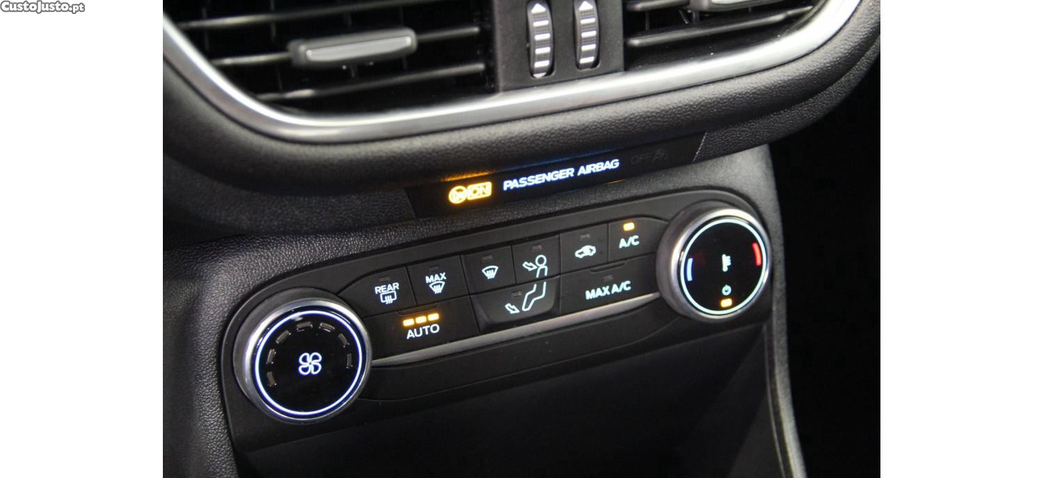 Ford Fiesta St Line X Hybrid 1.0Ecoboost 125cv — fotografia 6