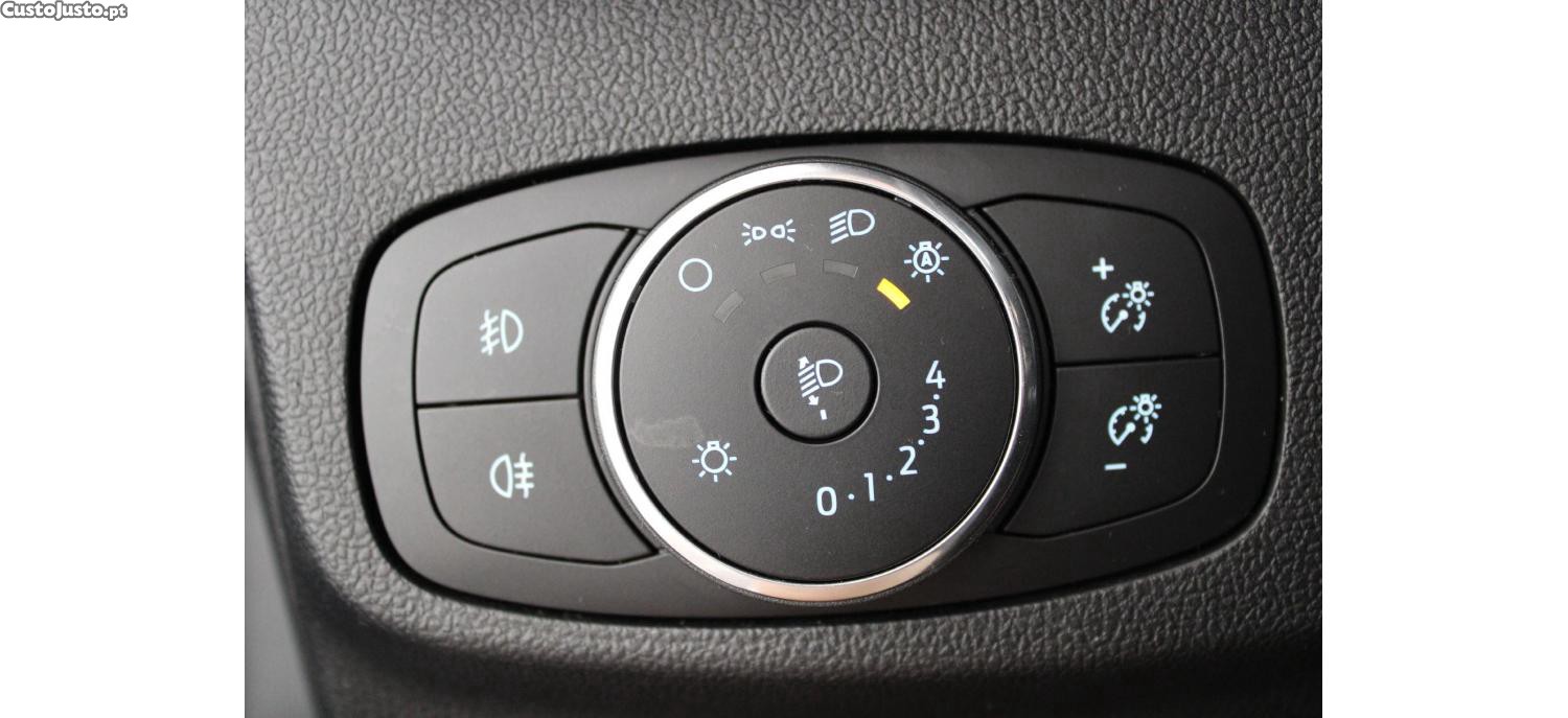 Ford Focus 1.0 EcoBoost MHEV ST-Line X — fotografia 5