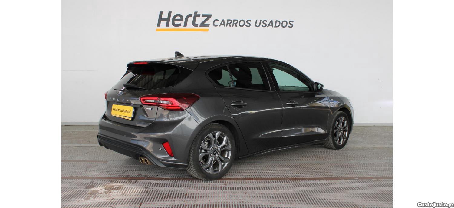 Ford Focus ST Line 1.0 Hybrid Ecoboost 125cv Aut — fotografia 21