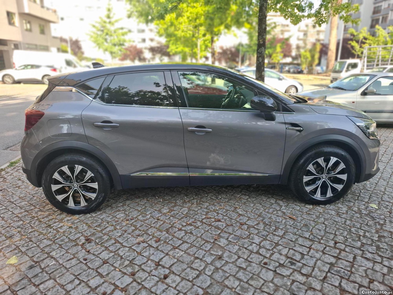Renault Captur (E-Tech Hybrid) — fotografia 7