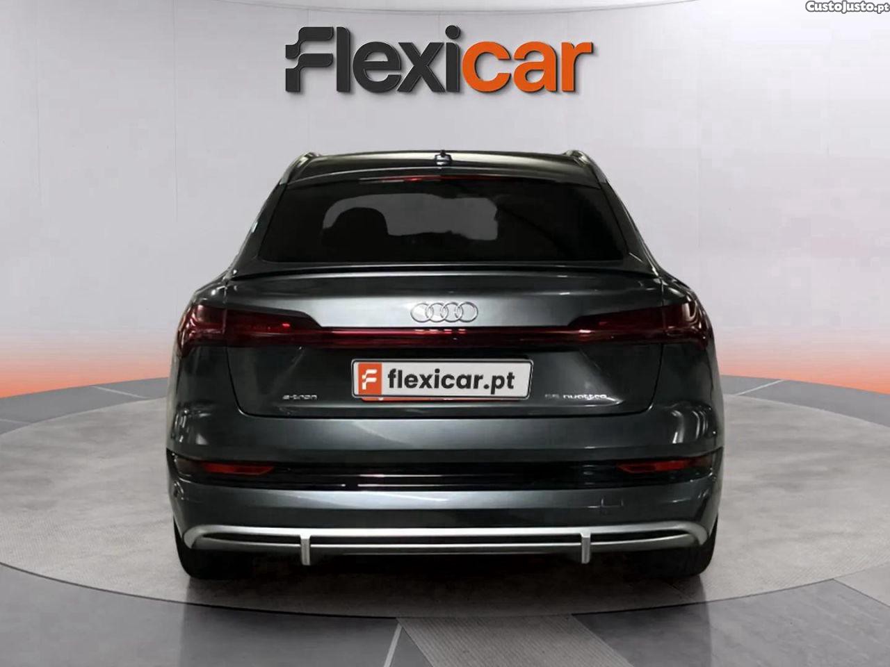 Audi e-tron Sportback 55 quattro S line — fotografia 18