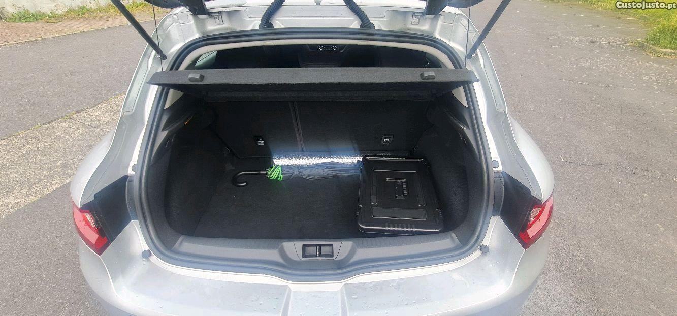 Renault Mégane 1.2TCE — fotografia 7