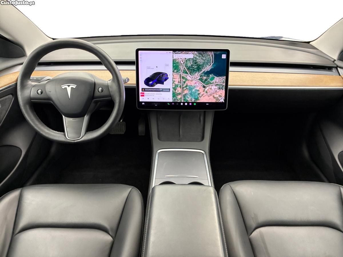 Tesla Model 3 Standard Range Plus RWD — fotografia 9